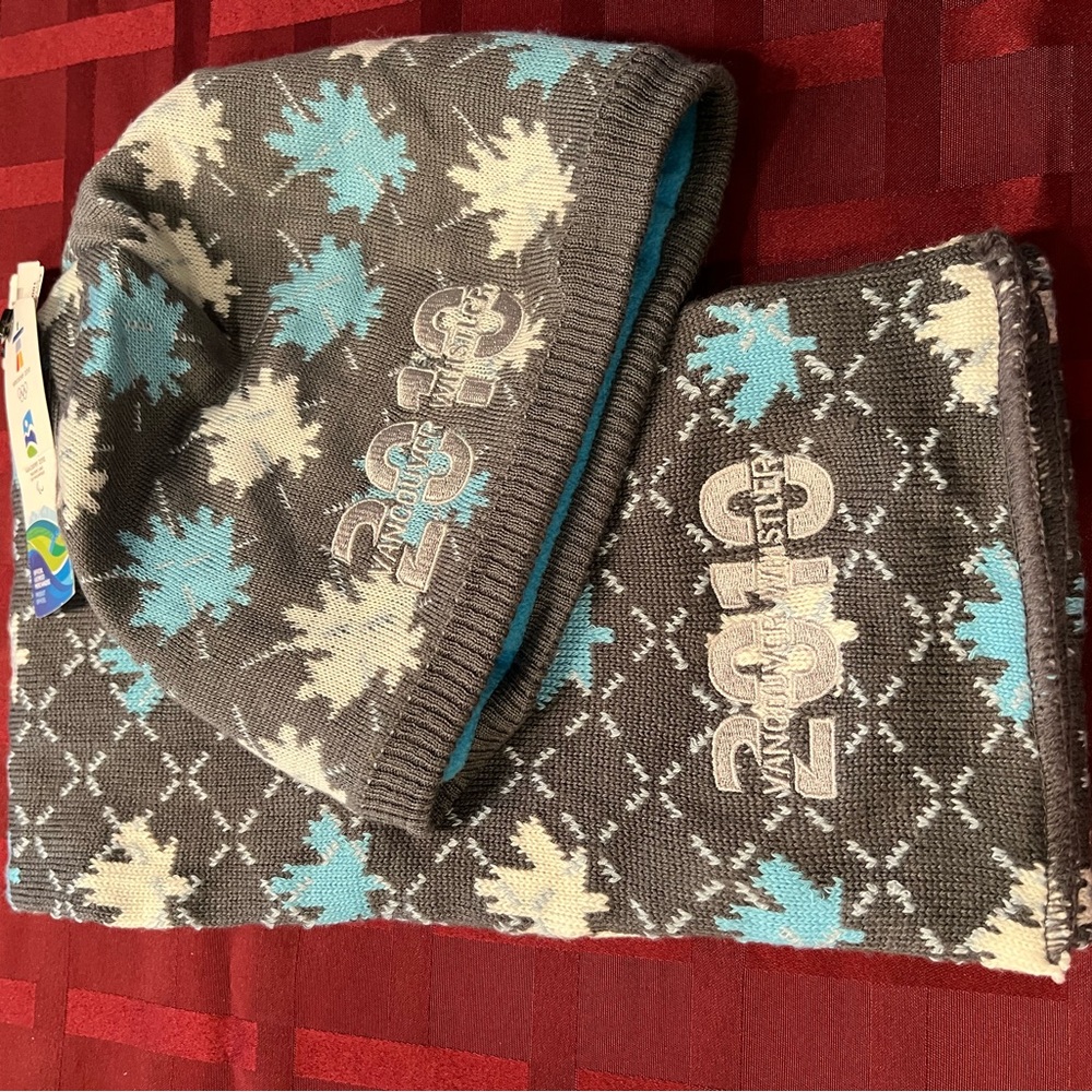 2010 Olympic Games Winter Hat and Scarf Set